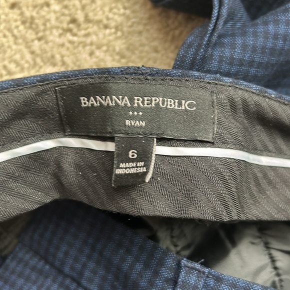 Excellent used condition Banana Republic, Ryan dress pants - Picture 2 of 4